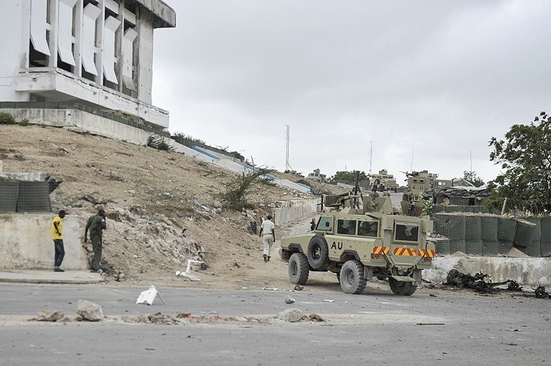 2014_05_24_Attack_On_Somalia_Parliament-8_(14072847677).jpg