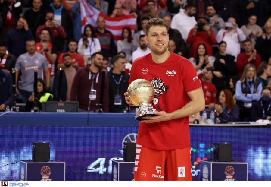 vezenkov mvp telikou.jpg