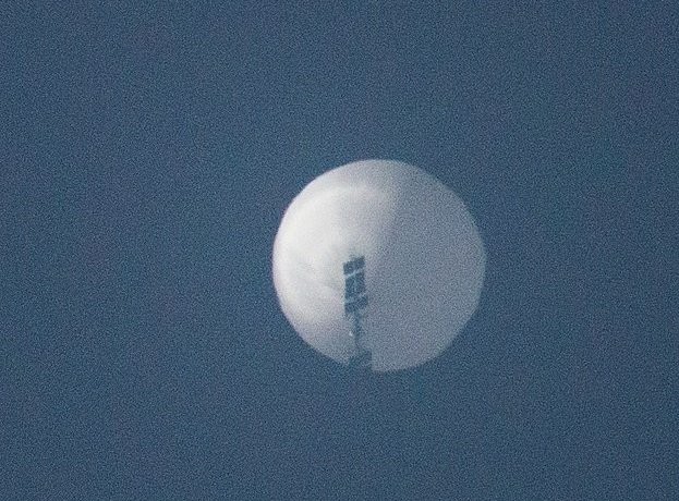 Chinese_surveillance_balloon_over_Billings,_MT.jpg