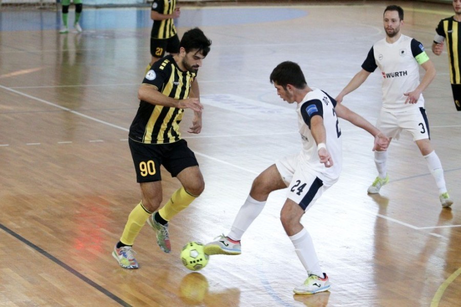 aek-doukas-salas-futsal-manos1.jpg