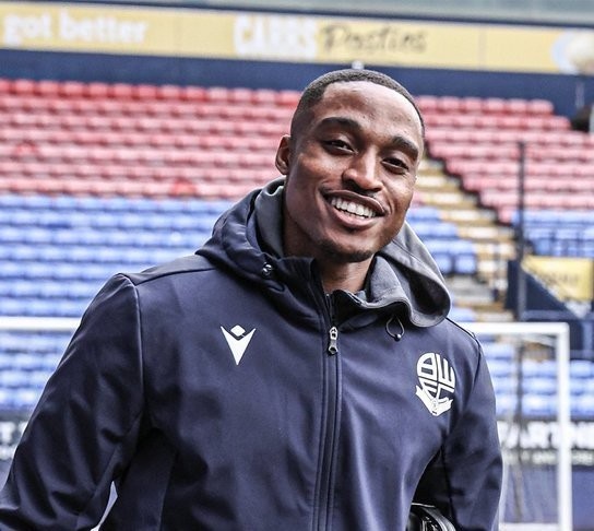 GWvbpeWW8AAHgg5.jfif