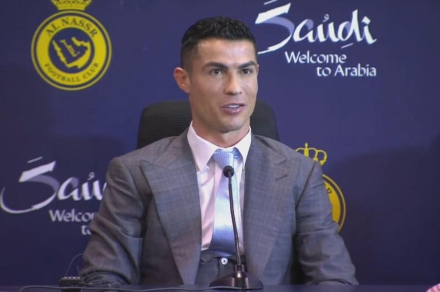 ροναλδο παρουσιαση.jpg