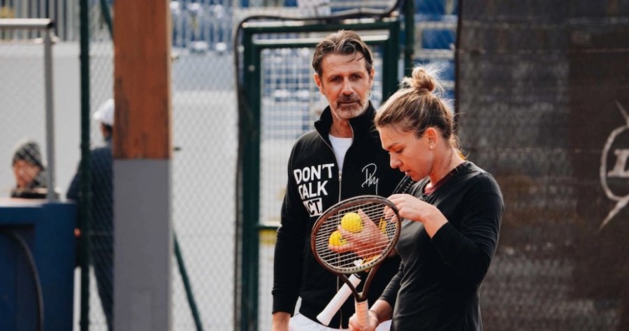 mouratoglou halep.jpg
