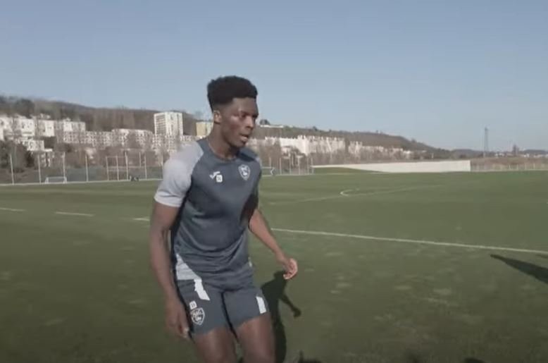 αιζακ τουρε.JPG