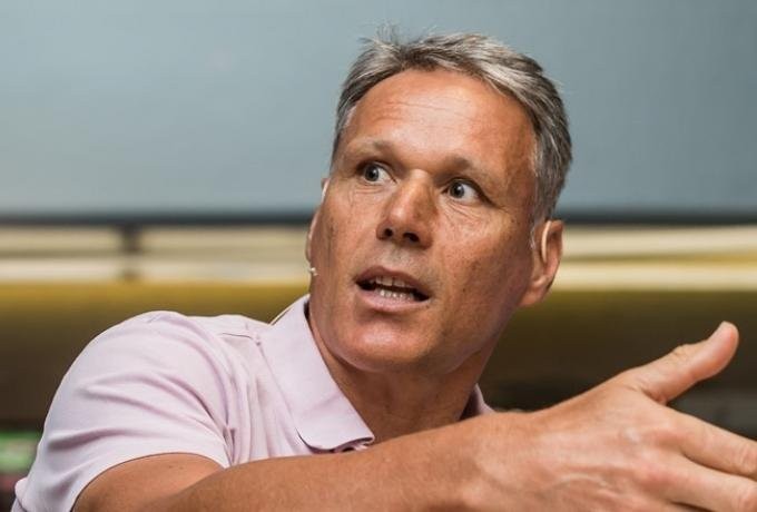 van-basten-casual.jpg