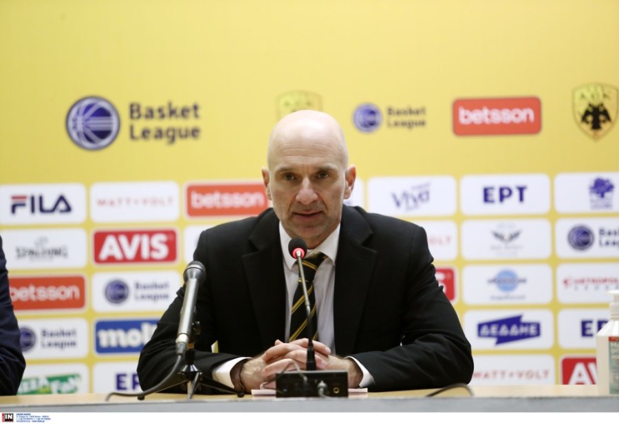 kantzouris sinentefksi tipou.jpg