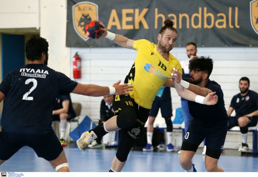 αεκ πυλαια.jpg