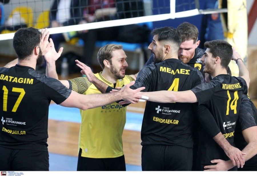 aek mens volleyball.jpg