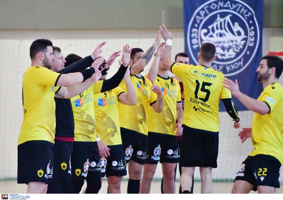 aek handball players.jpg
