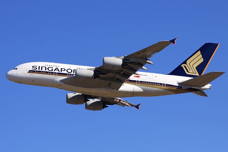800px-Singapore_Airlines_A380-800(9V-SKF)_(4281131489).jpg