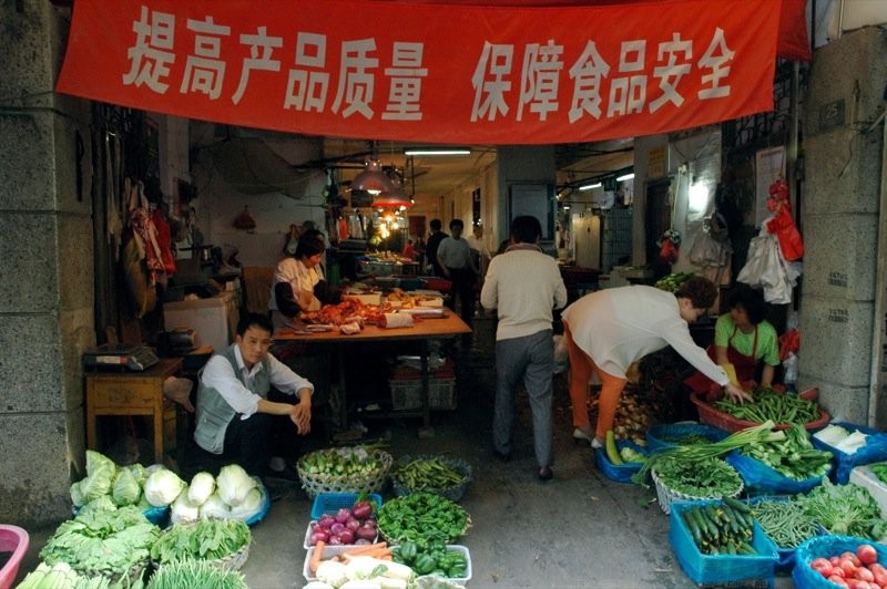 Wet_Market_(2460951069).jpg