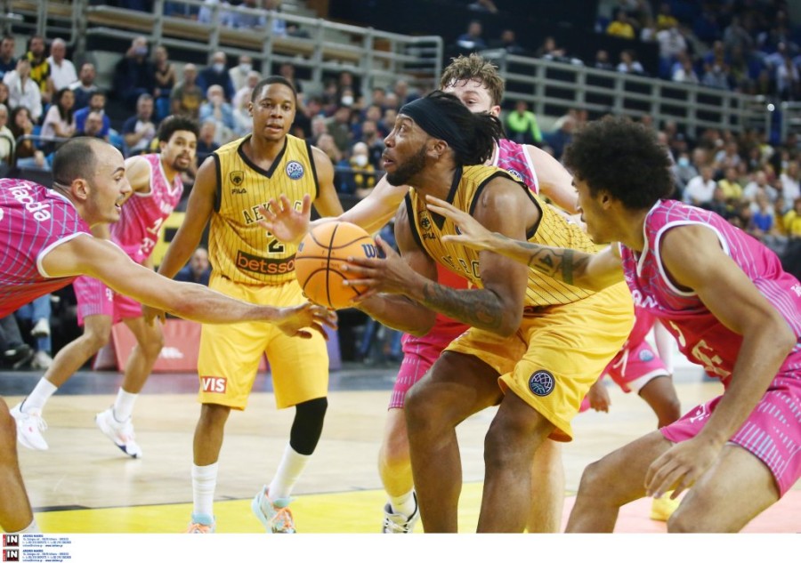 mitchell aek bonn.jpg