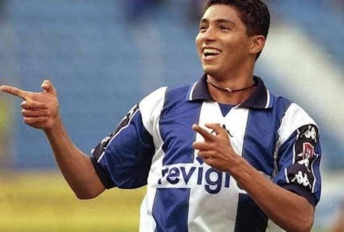 GfCprh9XIAA-vB1 (1).jpg