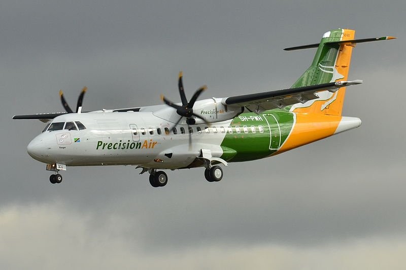 Precision_Air_ATR_42-600_(5H-PWH)_at_Toulouse-Blagnac_Airport_(LFBO).jpg