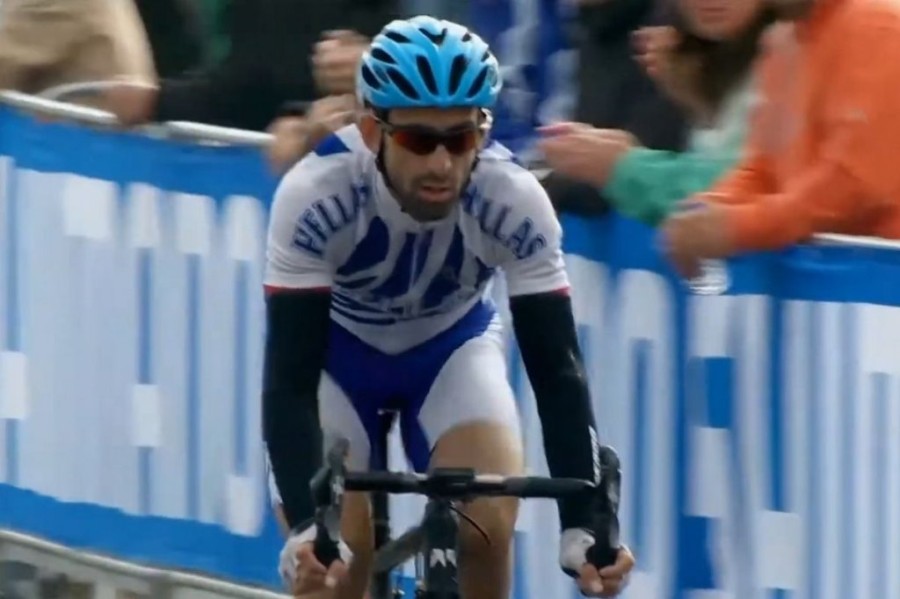 bouglas podilasia.jpg