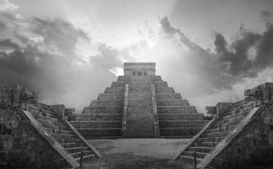 mexico-chichen-itz-c3-a1-yucat-c3-a1n-mayan-pyramid-of-royalty-free-image-1682804616.jpg