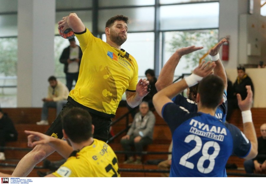 aek pilaia nikolaidis.jpg