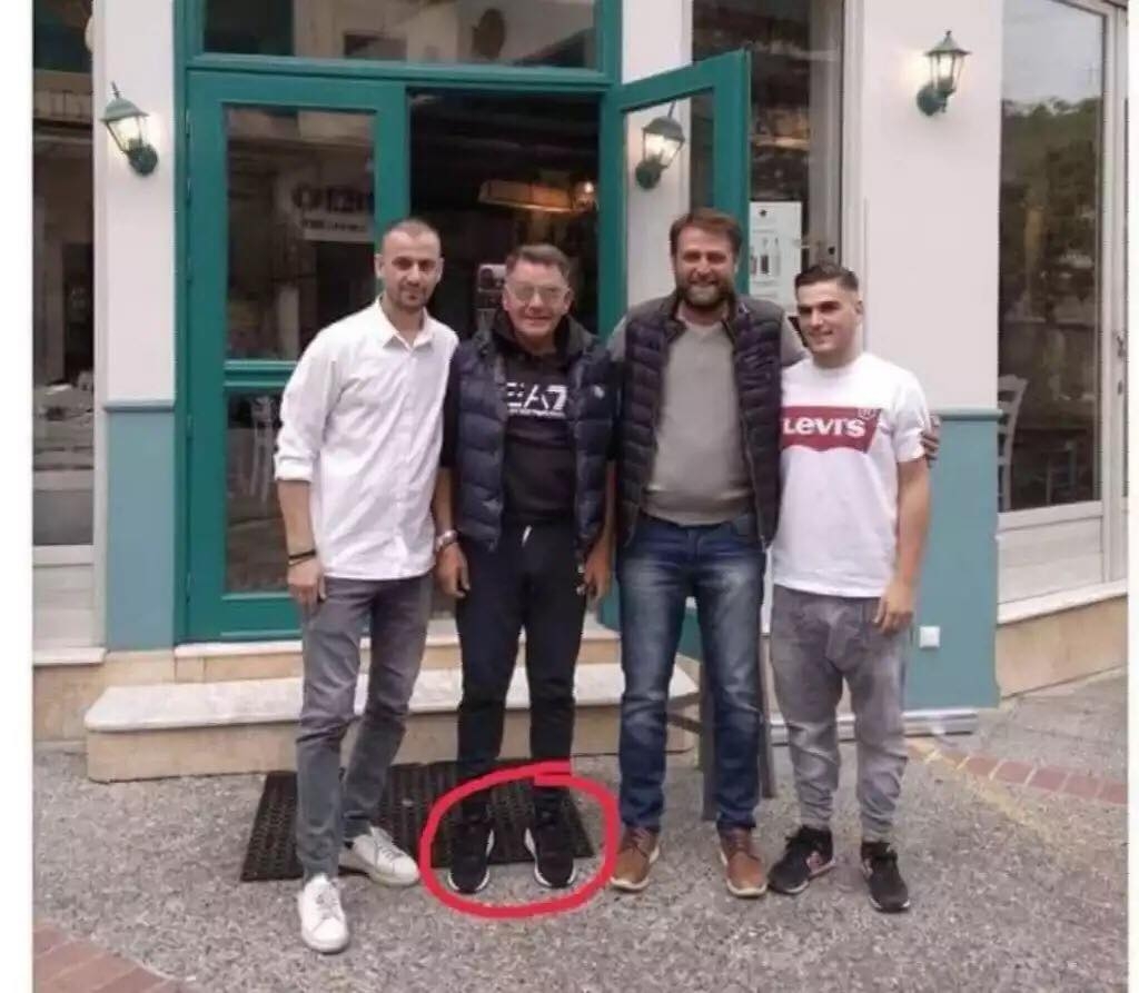 43310219_2217673211636121_8119240853924347904_n