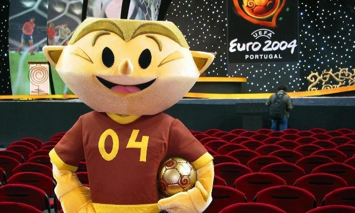 2004