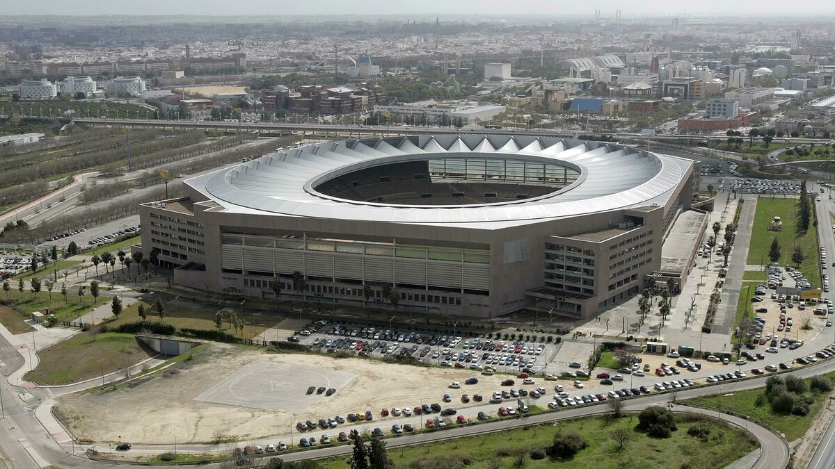 vista-estadio-cartuja-ciudad-fondo_1404170536_111779312_1200x675